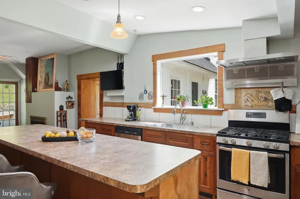 277 W BALTIMORE PIKE Media, PA 19063