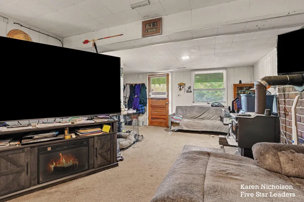 7950 96th Street SE Alto, MI 49302
