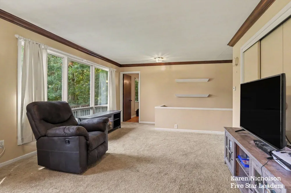 7950 96th Street SE Alto, MI 49302
