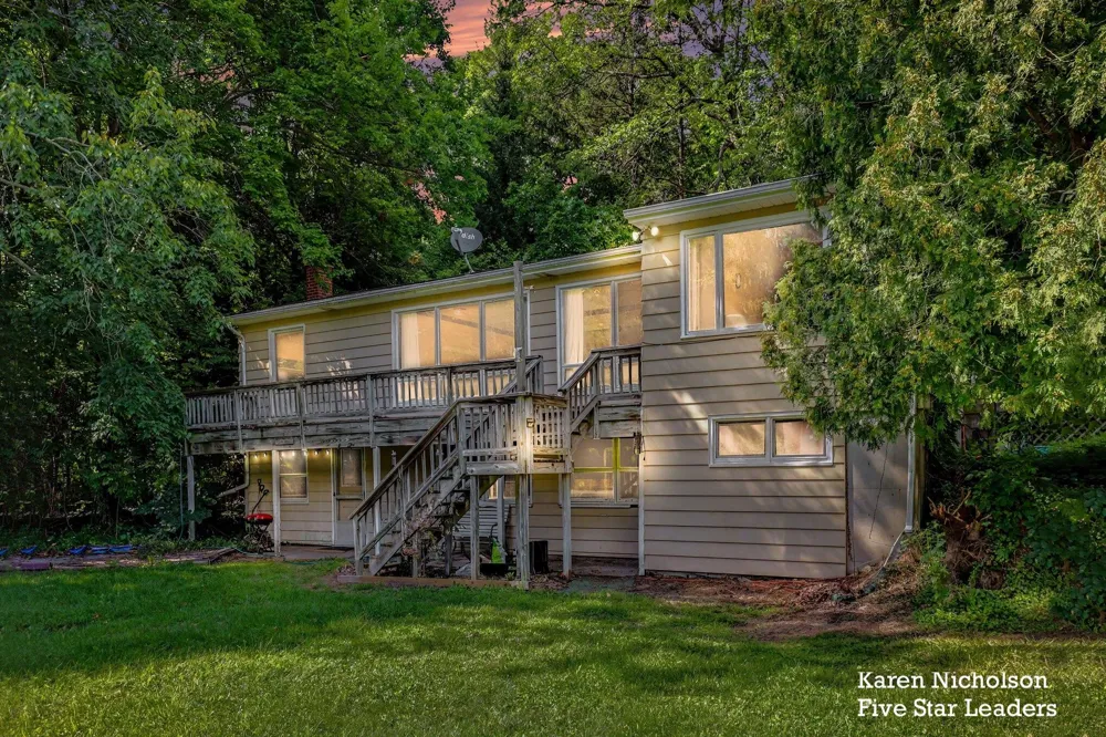 7950 96th Street SE Alto, MI 49302