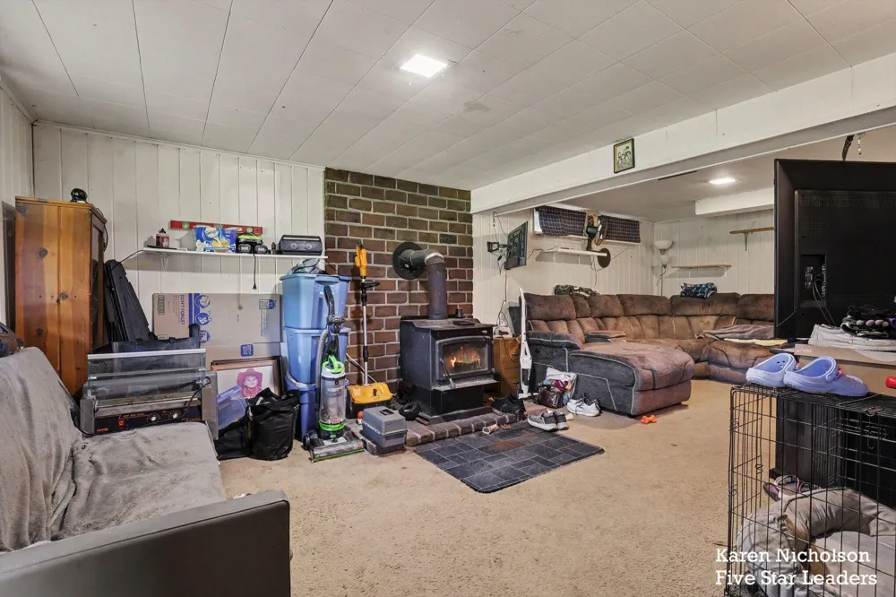 7950 96th Street SE Alto, MI 49302
