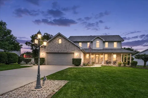 2252 Lennox Lane