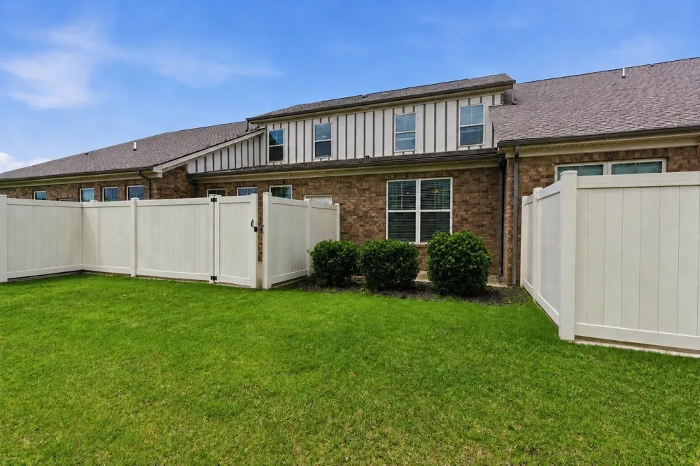 2108 Halfmoon Way Murfreesboro, TN 37130