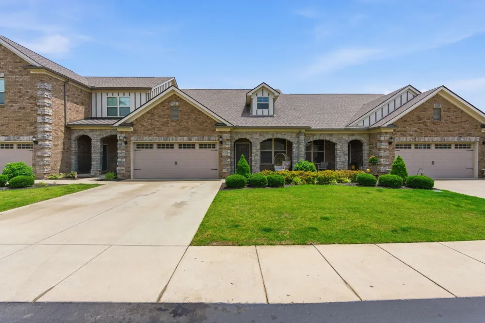 2108 Halfmoon Way Murfreesboro, TN 37130