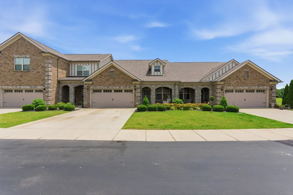 2108 Halfmoon Way Murfreesboro, TN 37130