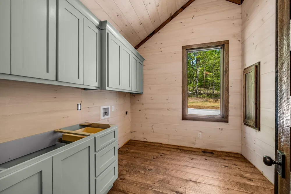 415 County Road 844 Mentone, AL 35984
