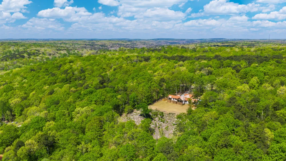 415 County Road 844 Mentone, AL 35984