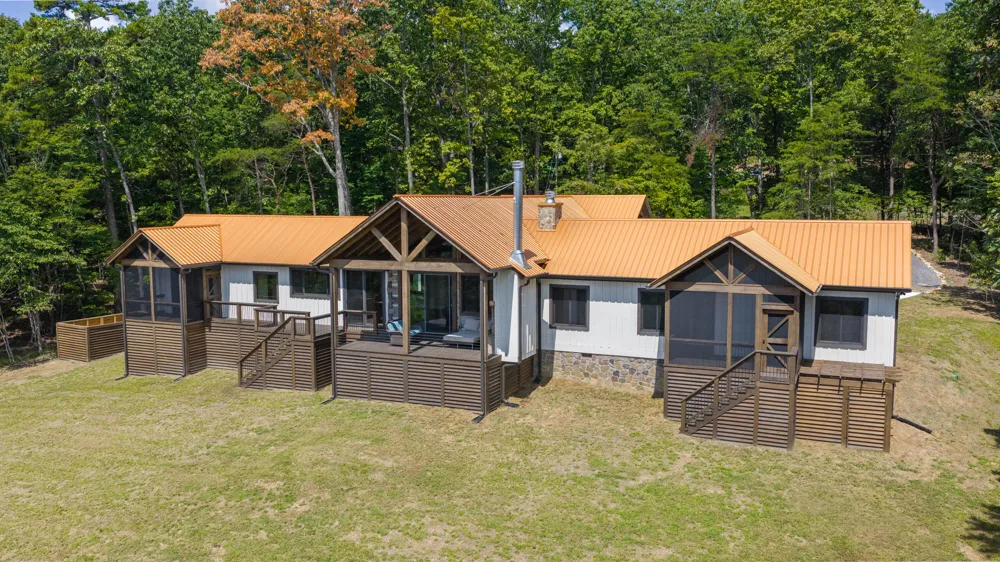 415 County Road 844 Mentone, AL 35984