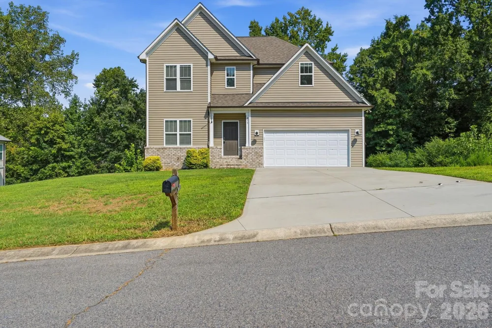 235 Brook Avenue SE Concord, NC 28025