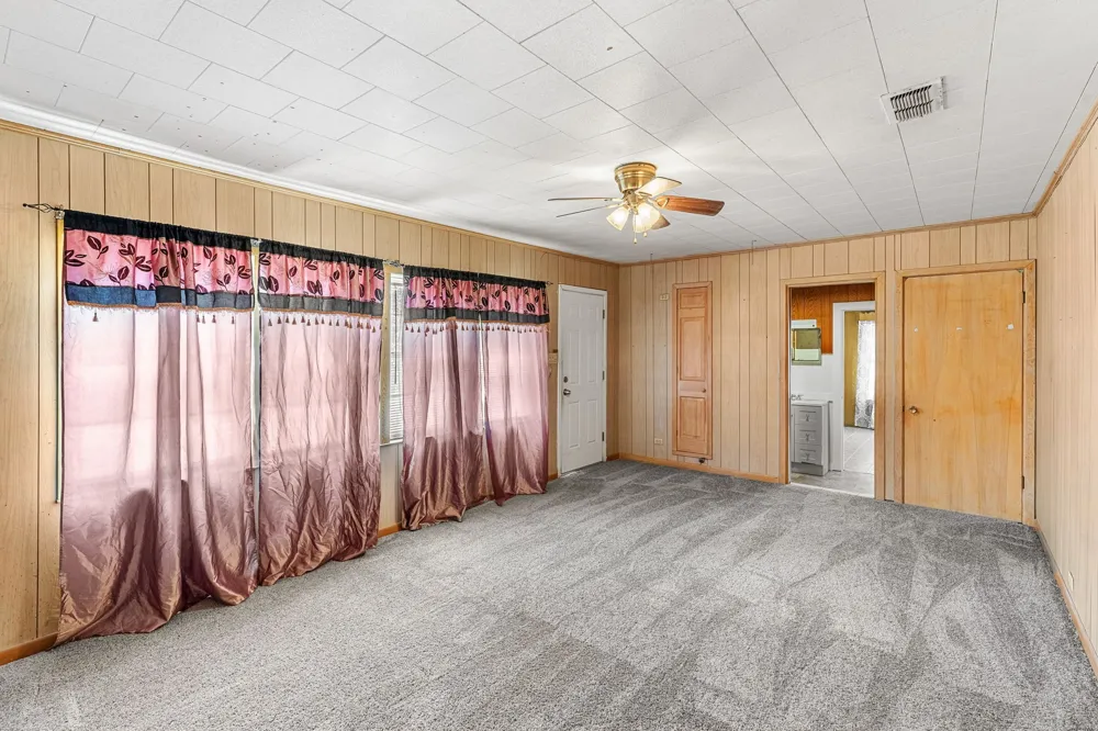 115 College Rosebud, TX 76570