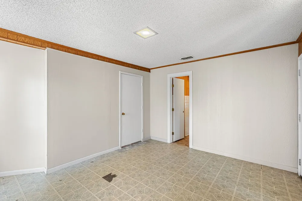 115 College Rosebud, TX 76570