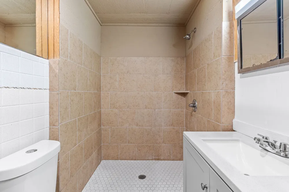 115 College Rosebud, TX 76570