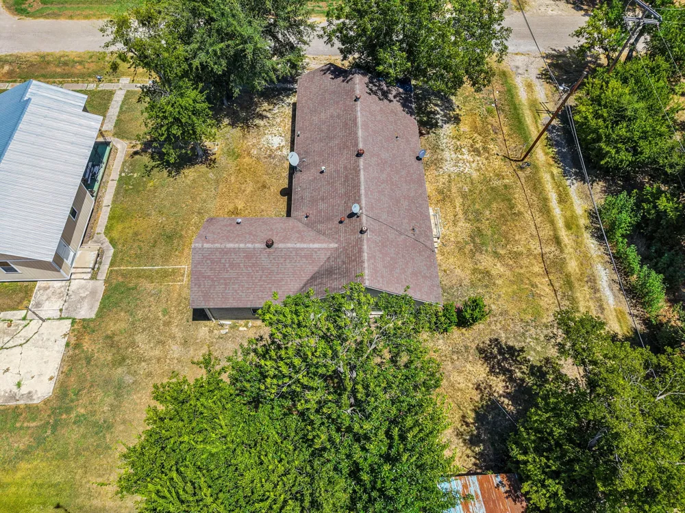 115 College Rosebud, TX 76570