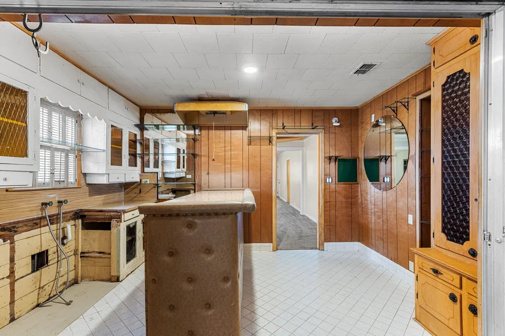 115 College Rosebud, TX 76570
