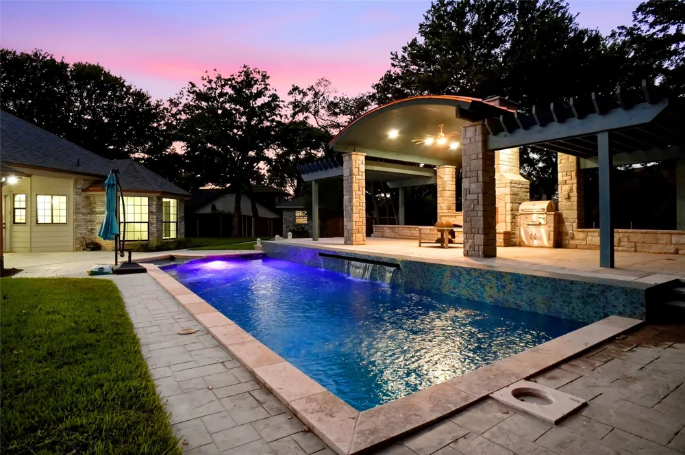 1409 Spars Court Azle, TX 76020