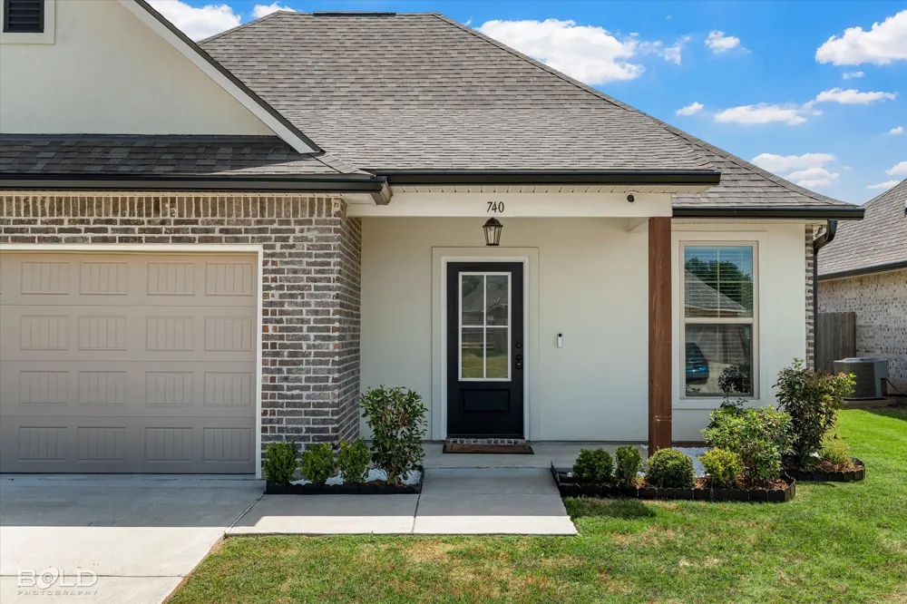 740 Crozier Drive Bossier City, LA 71111