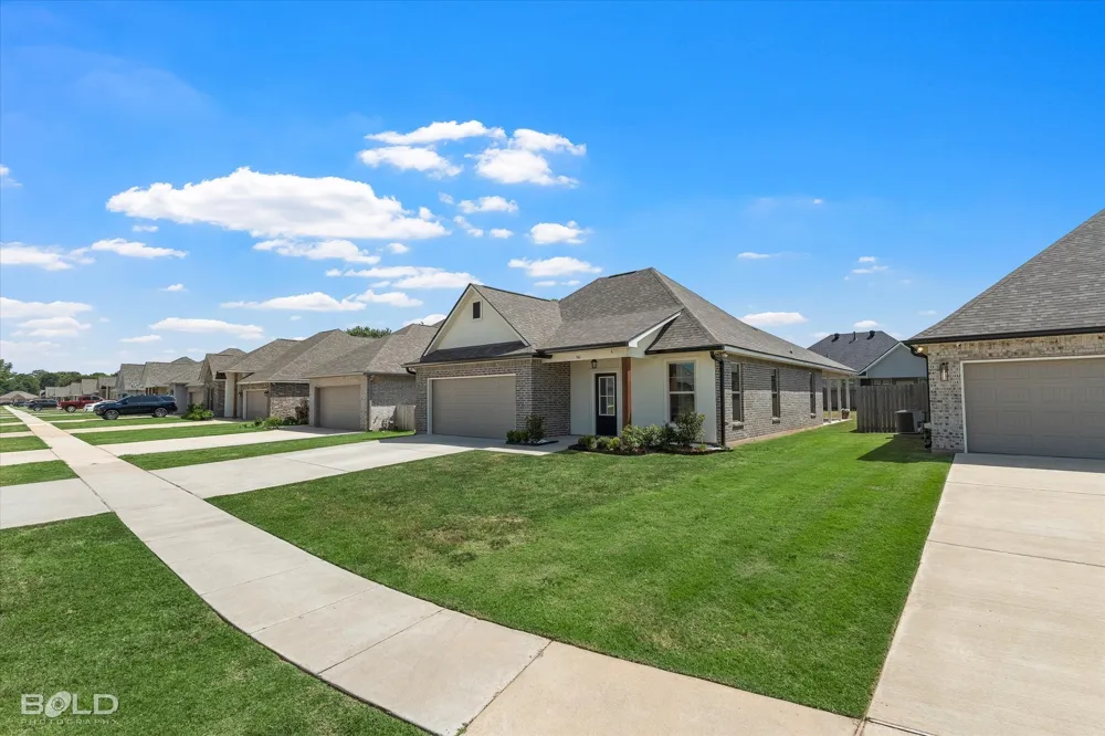 740 Crozier Drive Bossier City, LA 71111