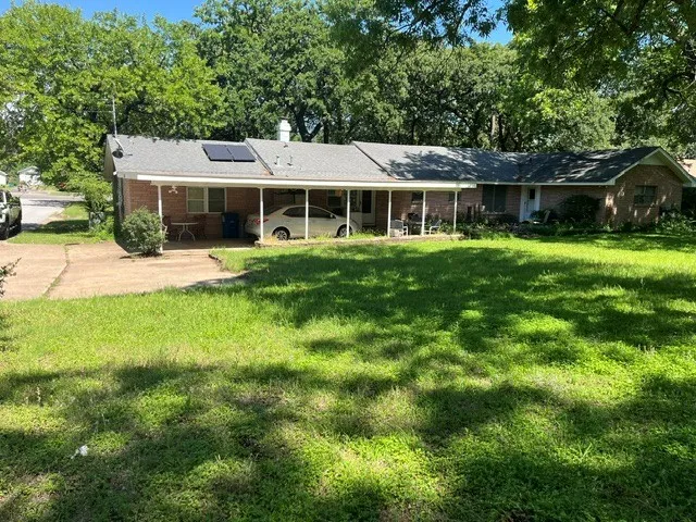 406 S Main Street Euless, TX 76040