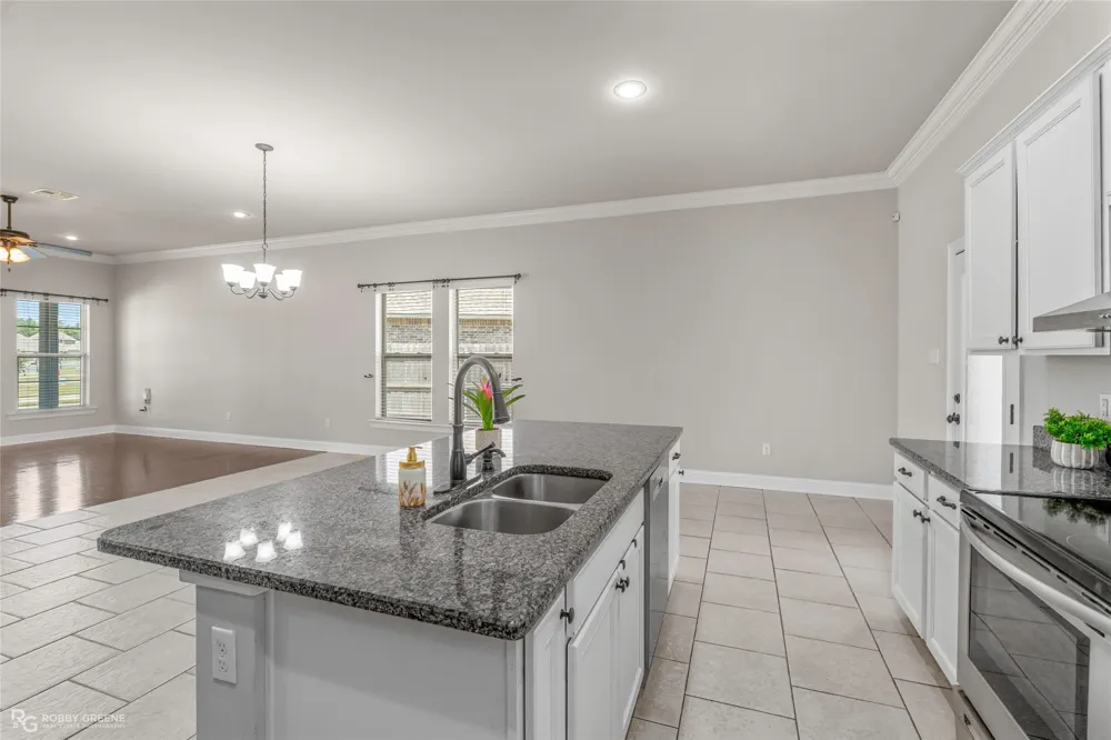 1576 Riverview Lane Shreveport, LA 71104