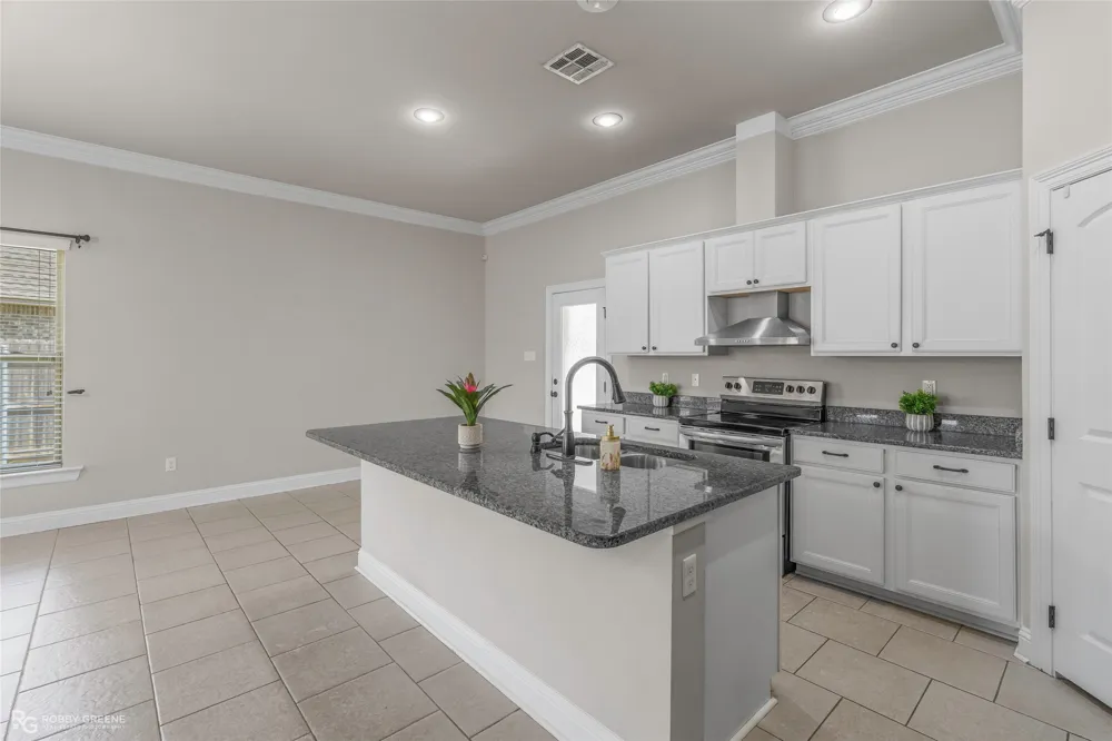 1576 Riverview Lane Shreveport, LA 71104