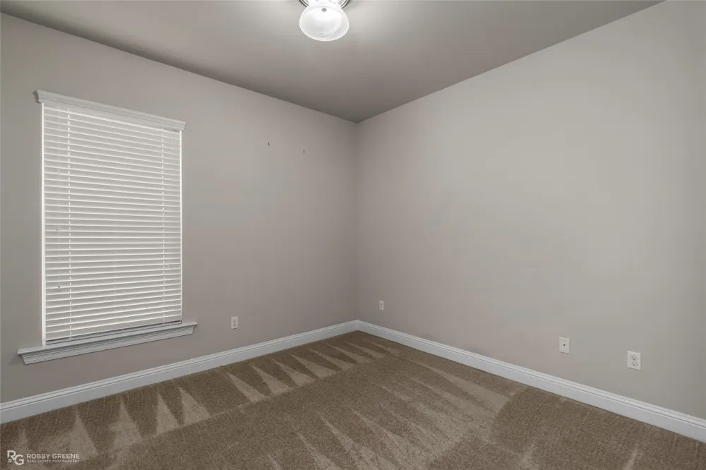 1576 Riverview Lane Shreveport, LA 71104
