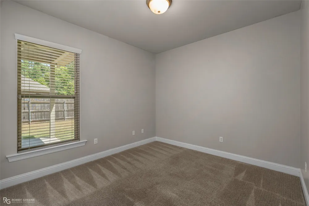 1576 Riverview Lane Shreveport, LA 71104