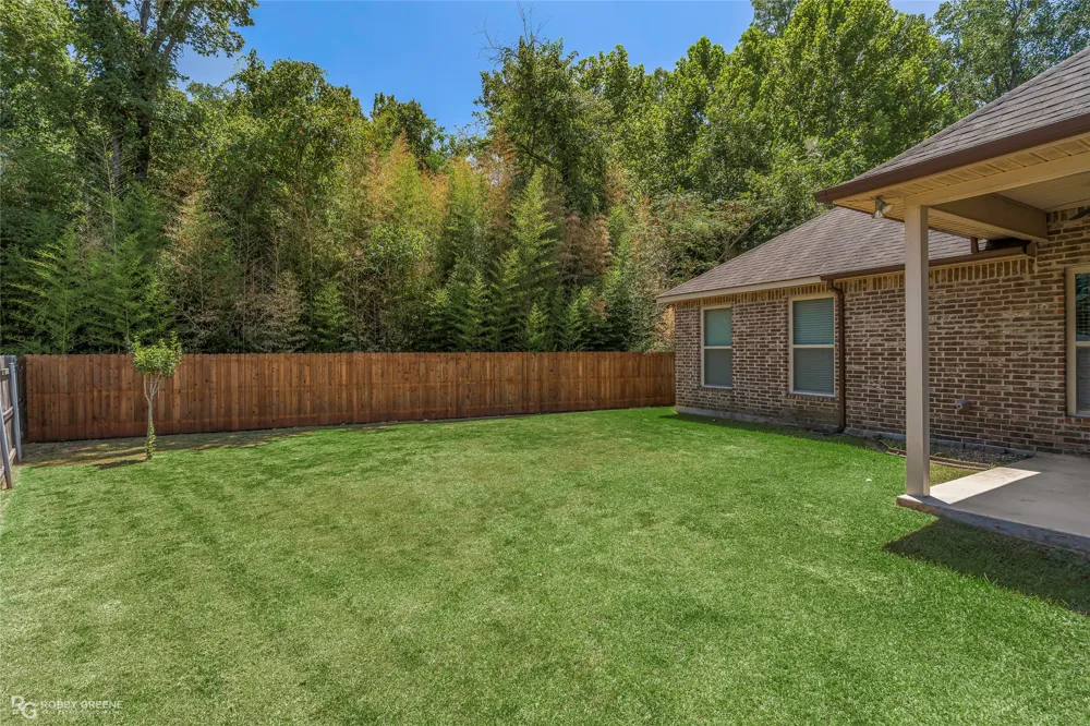 1576 Riverview Lane Shreveport, LA 71104