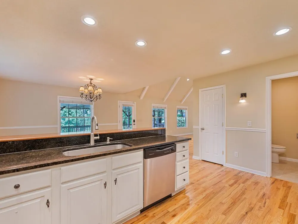 Presidential Waynesville, NC 28786