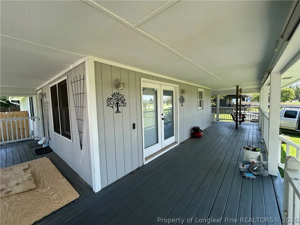 438 W Palmer Street Raeford, NC 28376