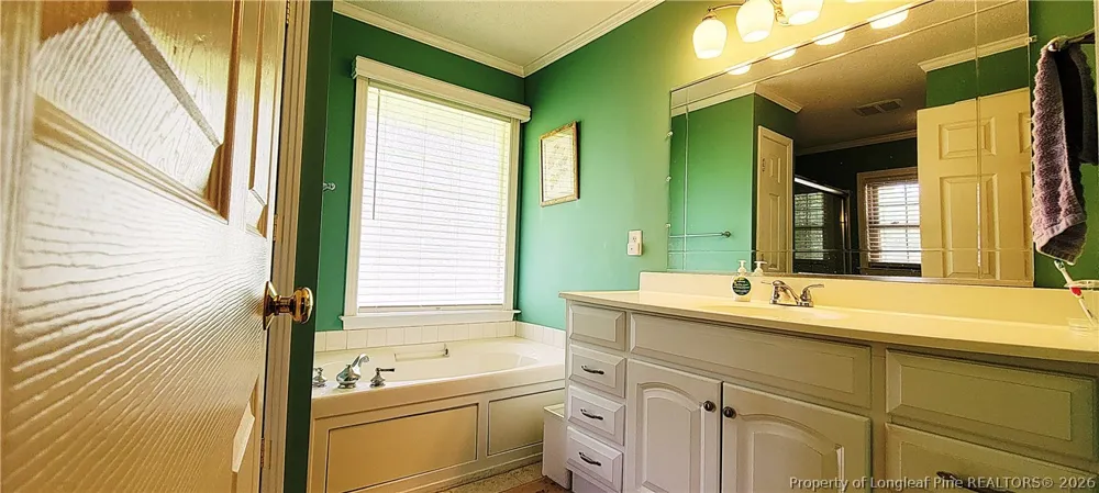 607 Pineknoll Drive Sanford, NC 27330