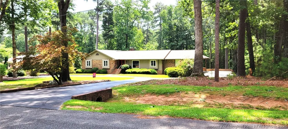607 Pineknoll Drive Sanford, NC 27330