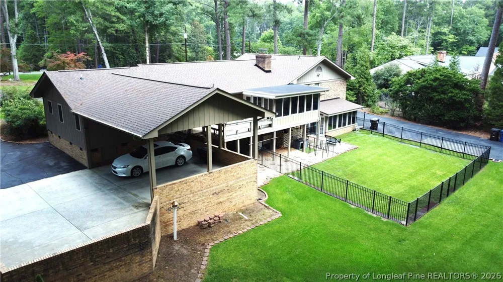 607 Pineknoll Drive Sanford, NC 27330