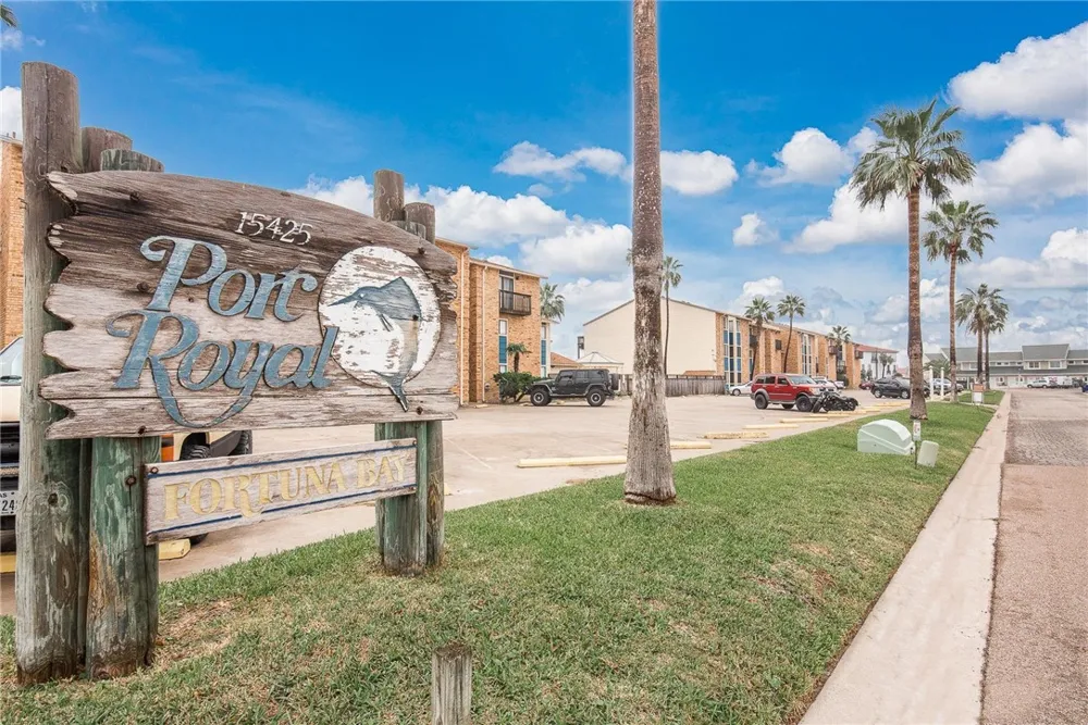 15425 Fortuna Bay Drive #304 Corpus Christi, TX 78418