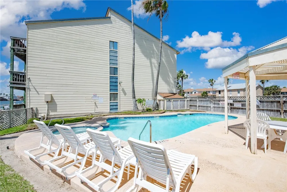 15425 Fortuna Bay Drive #304 Corpus Christi, TX 78418