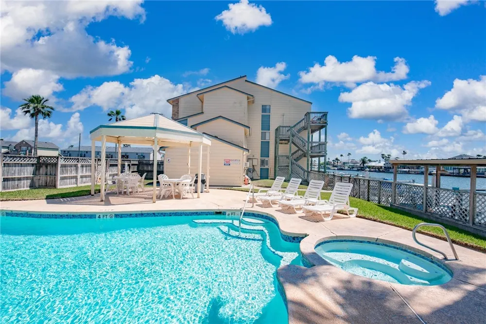 15425 Fortuna Bay Drive #304 Corpus Christi, TX 78418