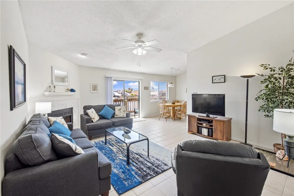 15425 Fortuna Bay Drive #304 Corpus Christi, TX 78418