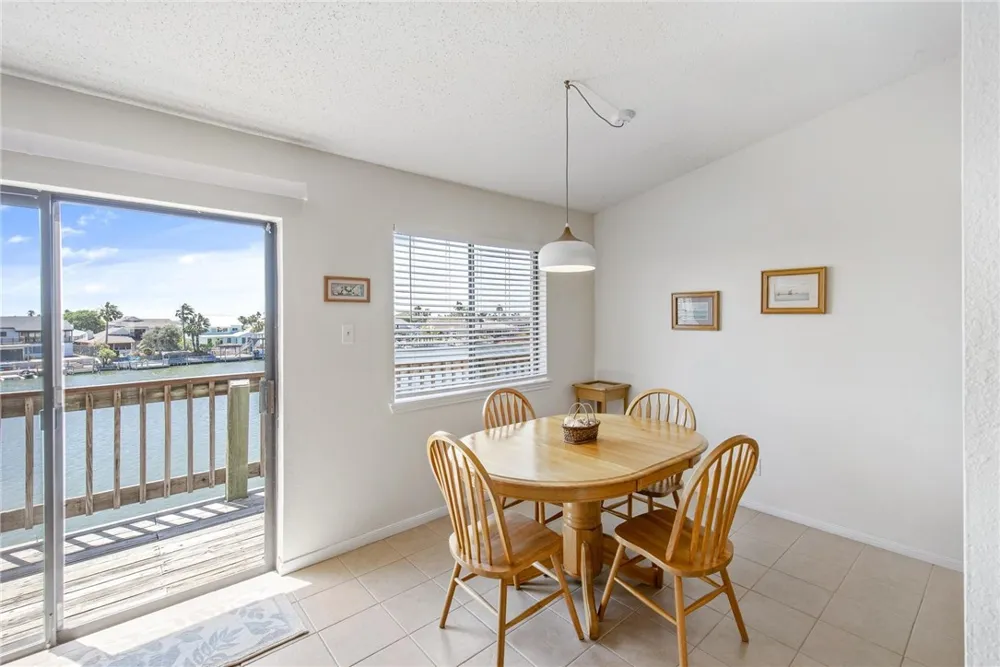 15425 Fortuna Bay Drive #304 Corpus Christi, TX 78418