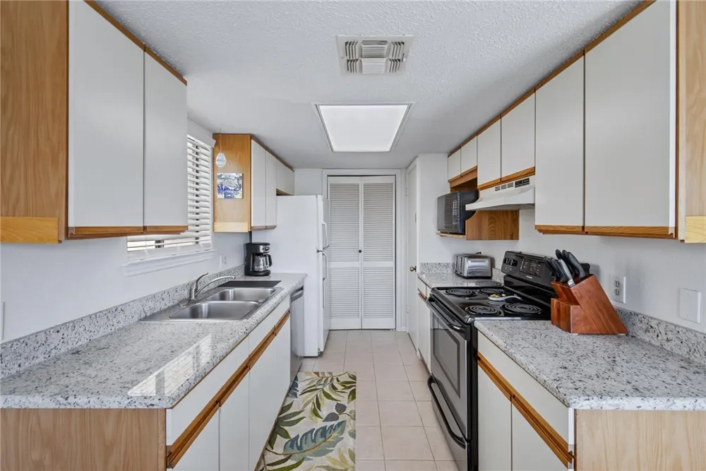 15425 Fortuna Bay Drive #304 Corpus Christi, TX 78418