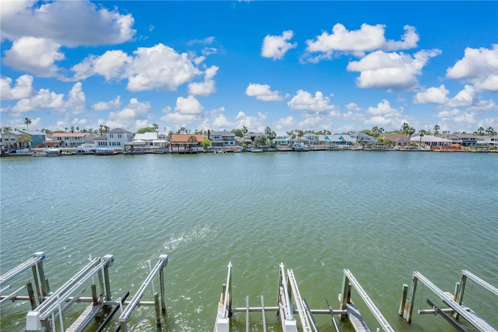 15425 Fortuna Bay Drive #304 Corpus Christi, TX 78418