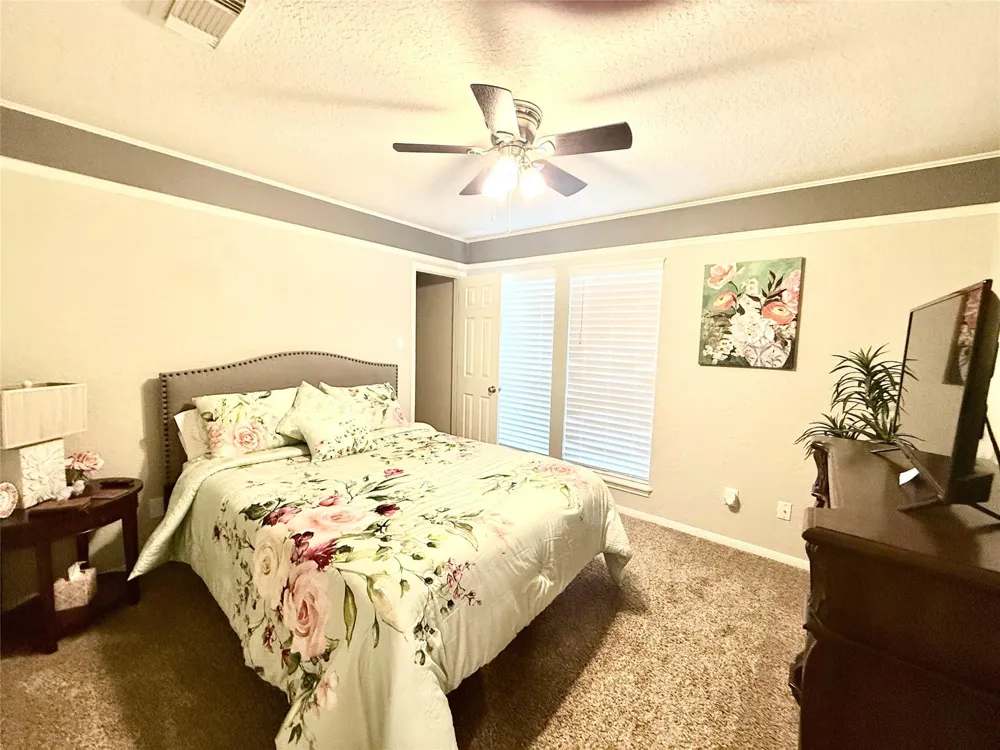 110 Portulaca Street Lake Jackson, TX 77566