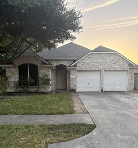 18619 Woodbreeze Drive