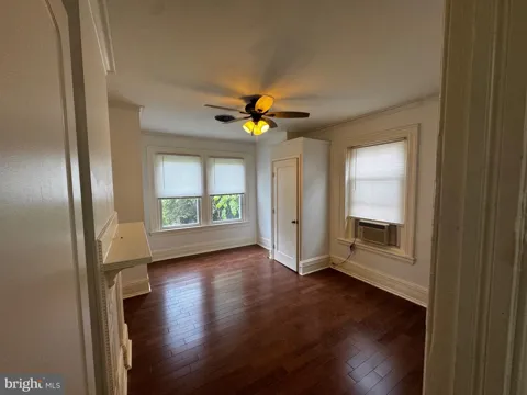 2140 VAN PELT