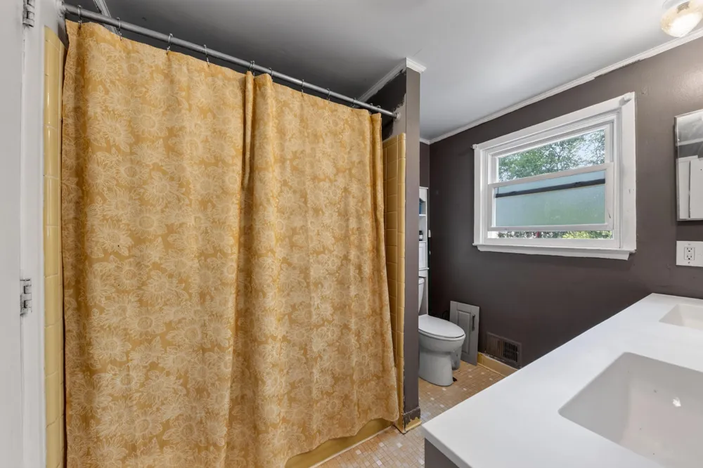 7881 Raintree Drive Ypsilanti, MI 48197