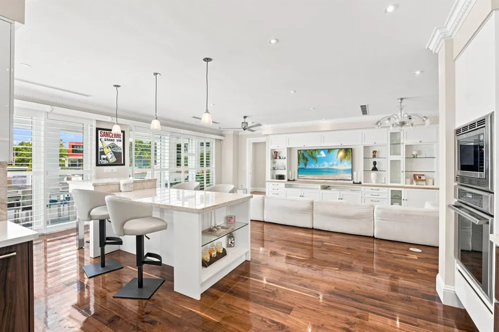 2009 NE 21ST STREET Fort Lauderdale, FL 33305
