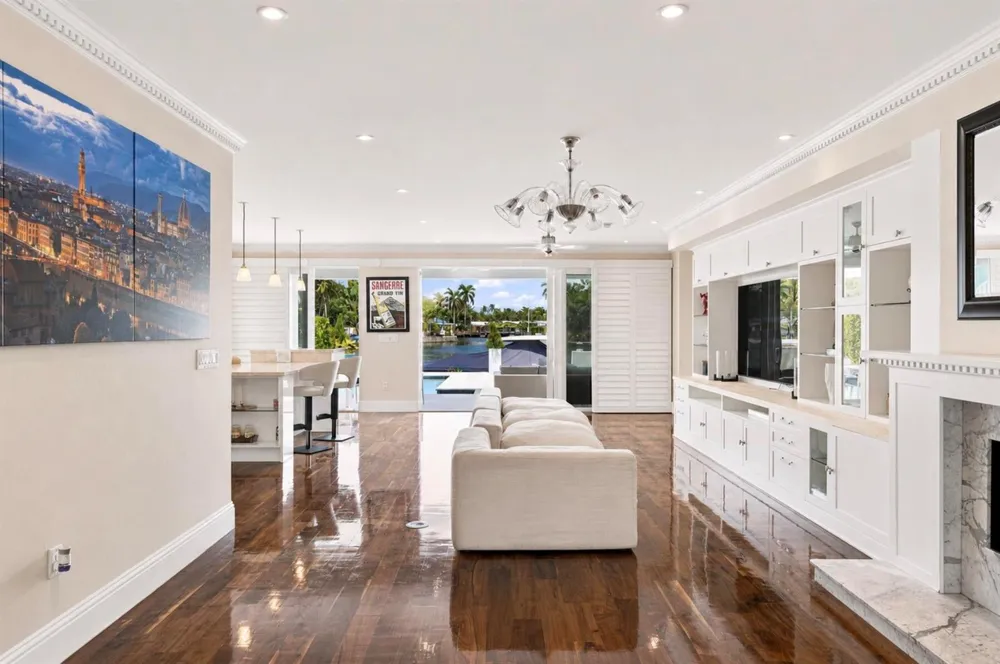 2009 NE 21ST STREET Fort Lauderdale, FL 33305