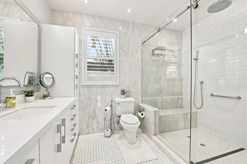 2009 NE 21ST STREET Fort Lauderdale, FL 33305