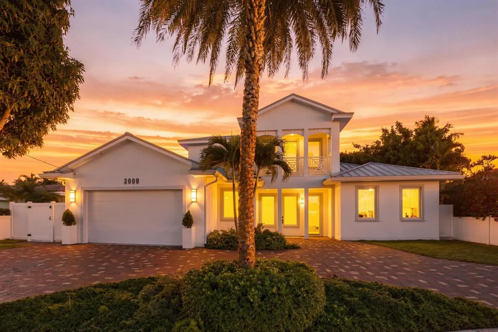 2009 NE 21ST STREET Fort Lauderdale, FL 33305
