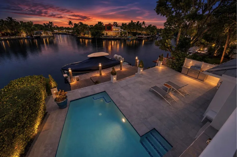 2009 NE 21ST STREET Fort Lauderdale, FL 33305