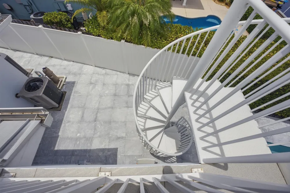 2009 NE 21ST STREET Fort Lauderdale, FL 33305