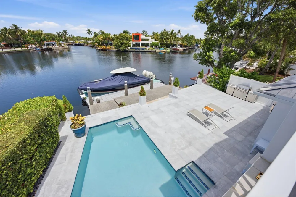 2009 NE 21ST STREET Fort Lauderdale, FL 33305